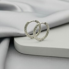 Orecchini a cerchio uomo donna