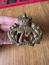 DISTINTIVO CAPPELLO MILITARE BRITANNICO 73º REGG FANTERIA HIGHLANDERS GY