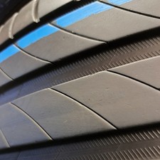 215/55 R17 (98 W), Set