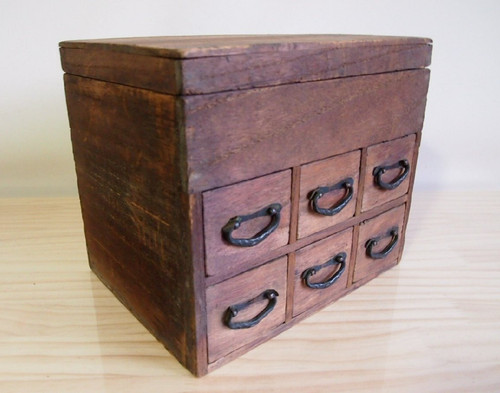 Cassettiera antica giapponese
