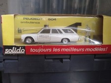 SOLIDO 23 PEUGEOT 504 AMBULANCE CON SCATOLA 