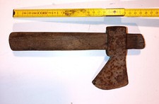 ANTICA ASCIA SCURE ACCETTA CON MARCHIO E MANICO IL LEGNO ARREDO OSTERIE TAVERNE