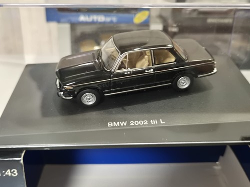 Autoart bmw 2002 tii l - 1:43,