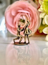 Statuina proposta amante