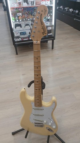 Fender japan yngwie malmsteen - japan,