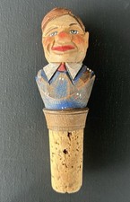 Antico tappo vino legno intagliato sughero uomo in tuta blu intagliato e dipinto a mano