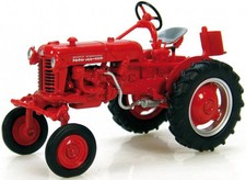 UNIVERSAL HOBBIES 1:43 TRACTOR