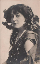 26-32E) CARTOLINA DONNA