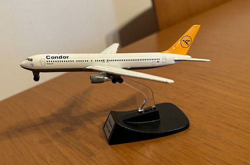 Aereo linea boeing 767 300 - di,