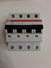 Interruttore magnetotermico C16 quadripolare ABB-S598668