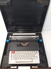 Machine à Ecrire Olivetti