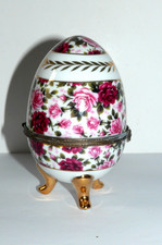 Uovo decorativo stile Faberge' in porcellana Limoges dipinto a mano  cm 13