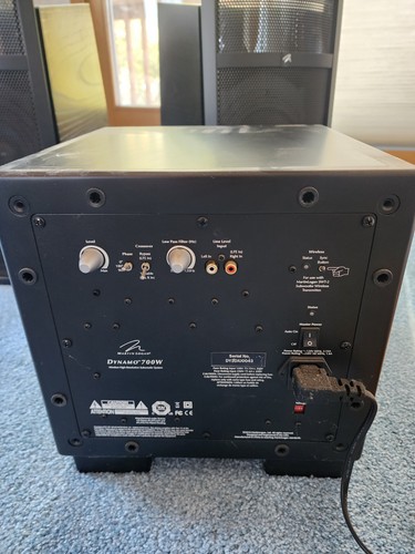 Martinlogan dynamo 700w - dynamo,
