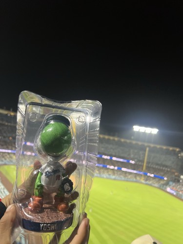 Dodgers super mario - la,
