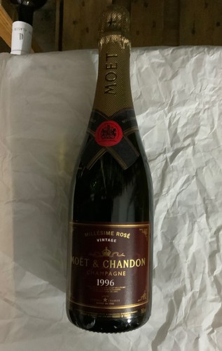 Champagne moet chandon - &,