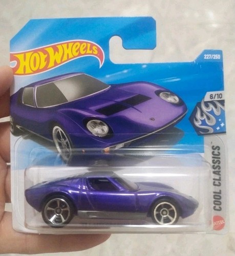 Hot wheels case 2026 - m,