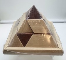 Puzzle piramide in legno