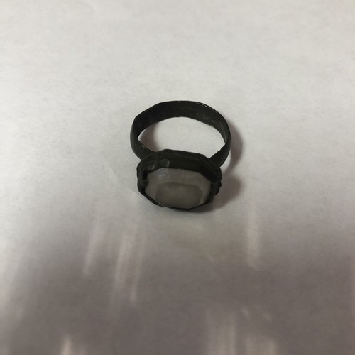Anello medievale fatto - , mano