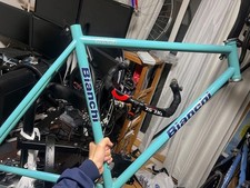Affrettati! Cornice Bianchi