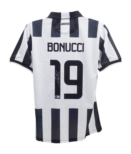 Leonardo bonucci signed - leonardo,