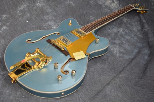 Chitarra elettrica semi vuota