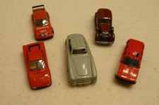 Collezione di piccole auto