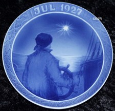 1927 ROYAL COPENHAGEN PIATTO