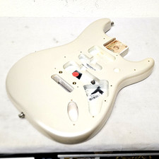 Corpo in ontano Fender