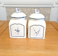 2 x Storage Canisters + Lids