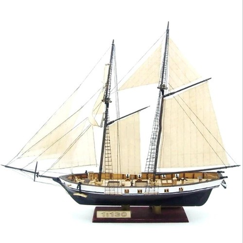 Modellino assemblaggio nave