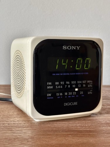 Radio réveil vintage - radio-réveil, sony