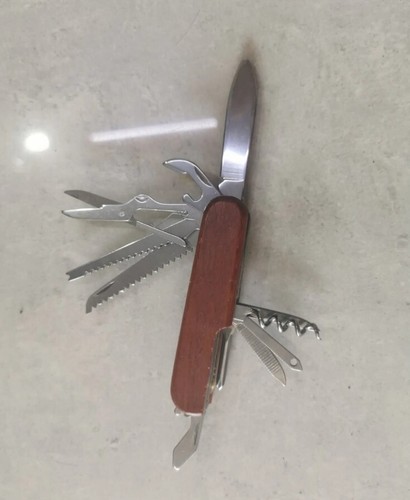 Coltello multifunzione