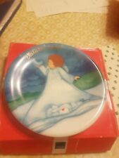 Meraviglioso piattino con Angelo da potere appendere Chiaro di Luna.Nuovo 