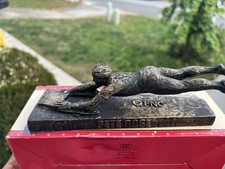 Statua Pete Rose The Slide