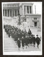 Fotografia donne fasciste - , in