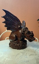 Statua statuina cane alato