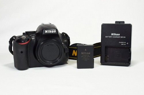 Nikon d5100 body only - only,