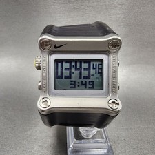 Nike Hammer Watch Uomo 40mm Digitale Nero Argento Rettangolo WC0021 Batteria Nuova