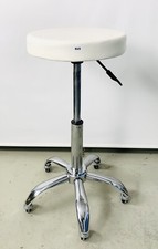 Sgabello sgabello a rotelle