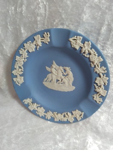 Vintage wedgwood jasper - jasper, war