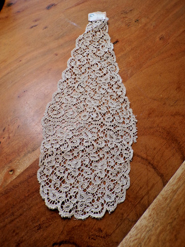 Jabot ancien dentelle beige - jabot,