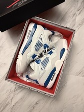 Size 9 - Air Jordan 4 Retro