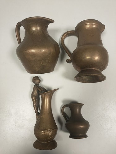 Lotto brocche in bronzo - brocche,