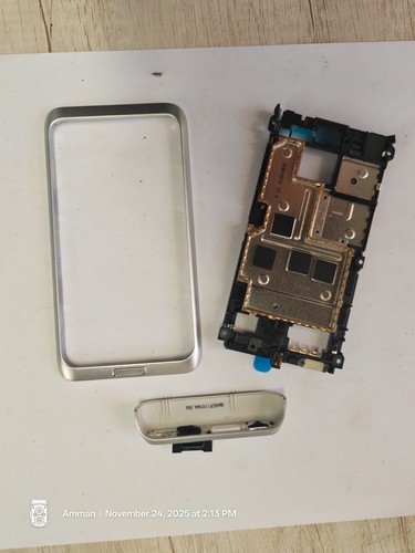 Nokia front frame - e7,