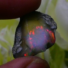 Opale nero etiope grezzo - , 14,05
