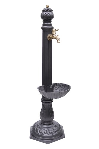 Fontana colonna venere in - venere,