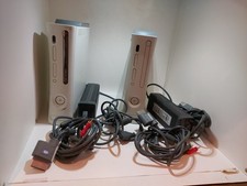 Lotto Due Xbox 360 Con Cavo Tv E Alimentatore Per Pezzi Di Ricambio