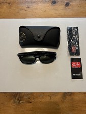 RayBan New Wayfarer Classic RB2132 901L 55mm -  Uomo - Lenti Verdi Classiche