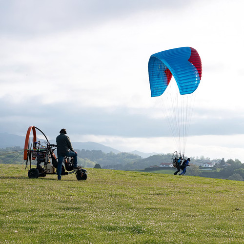 Parapendio per motore tandem - , e