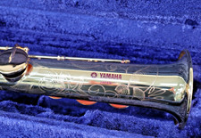 Sassofono soprano logo viola